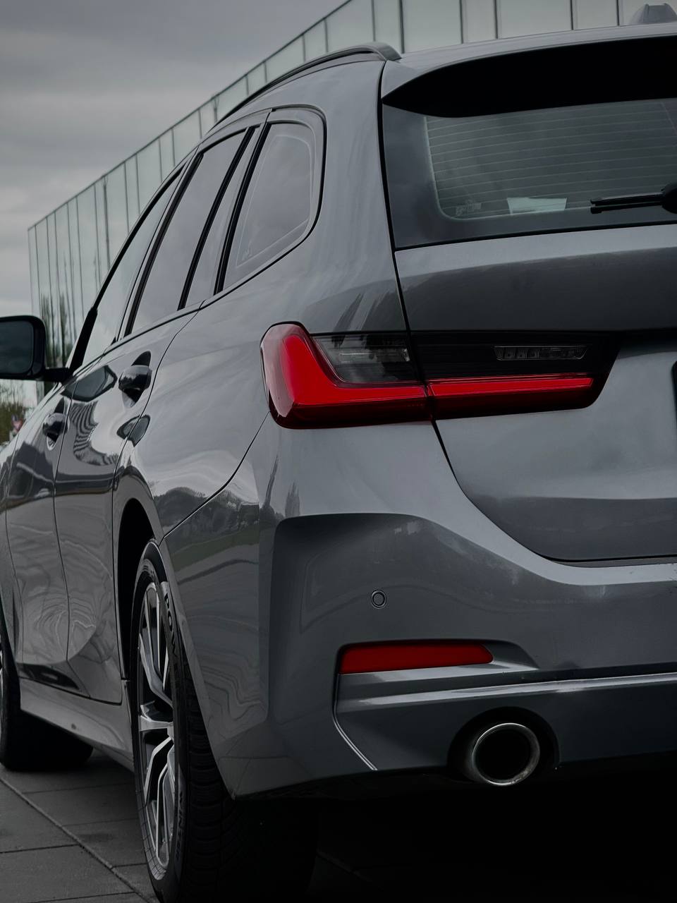 BMW 318d G21