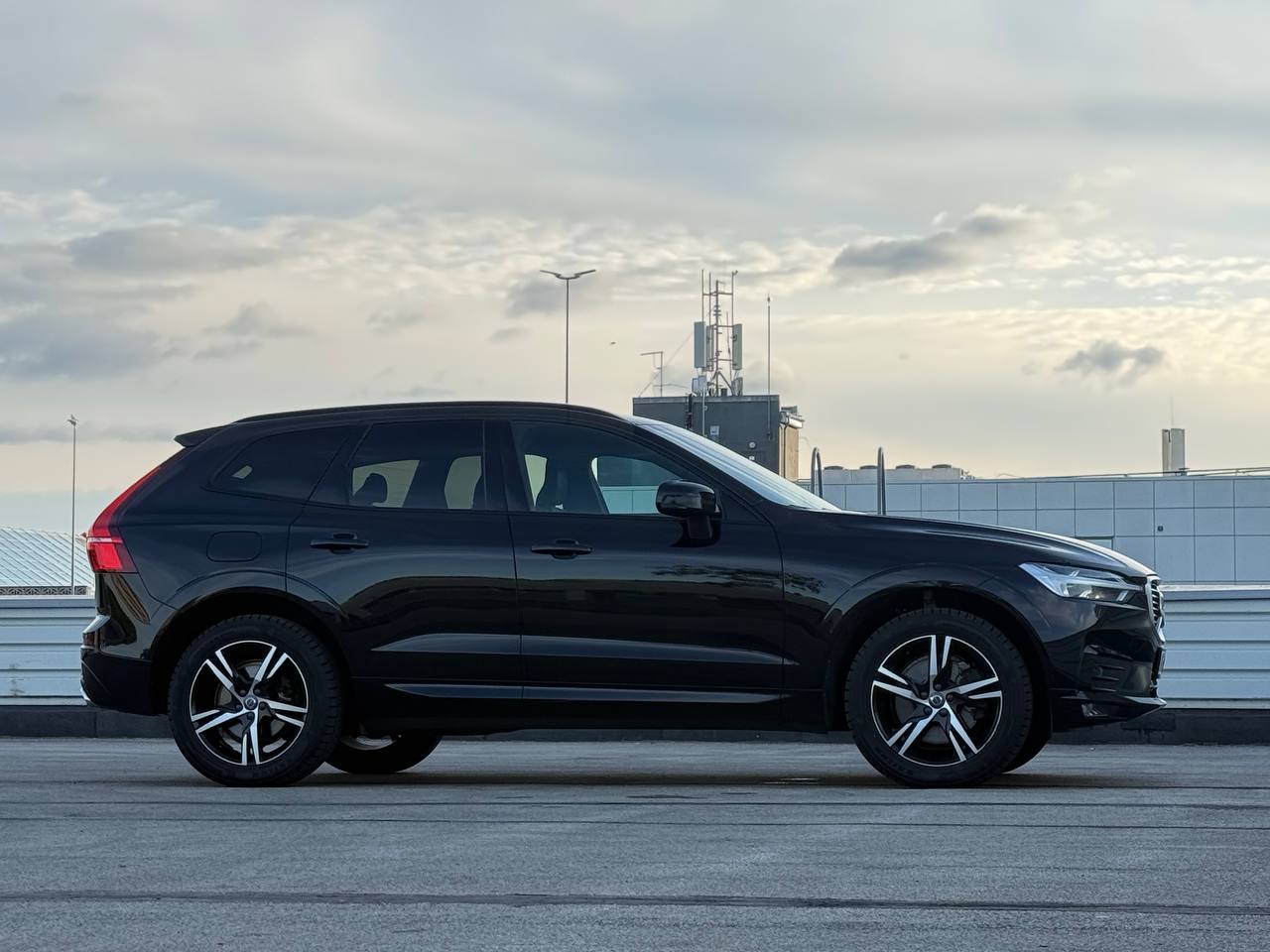 Volvo Xc60 R-design B4 Awd