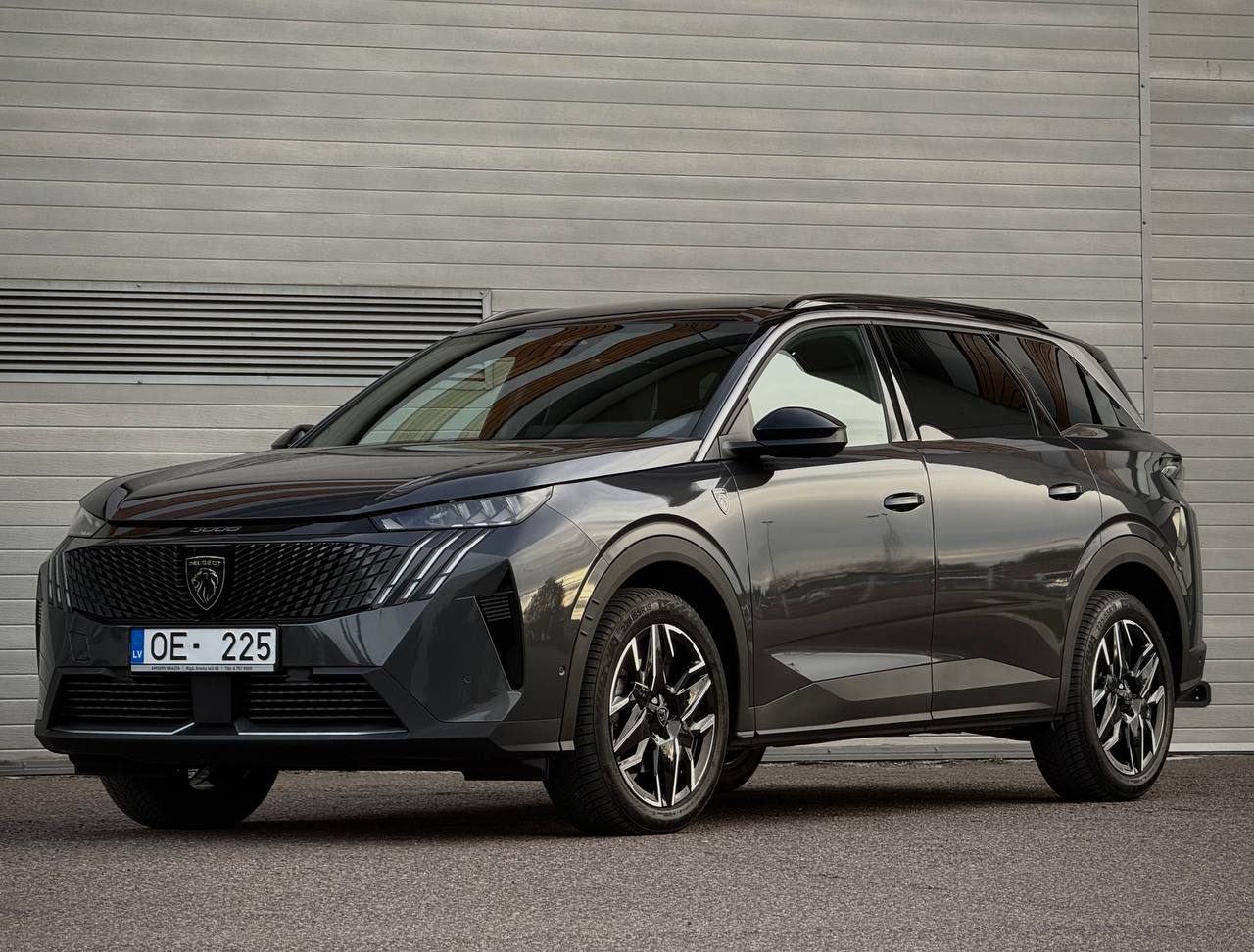 Peugeot 5008 GT Hybrid 136 E-Dcs6