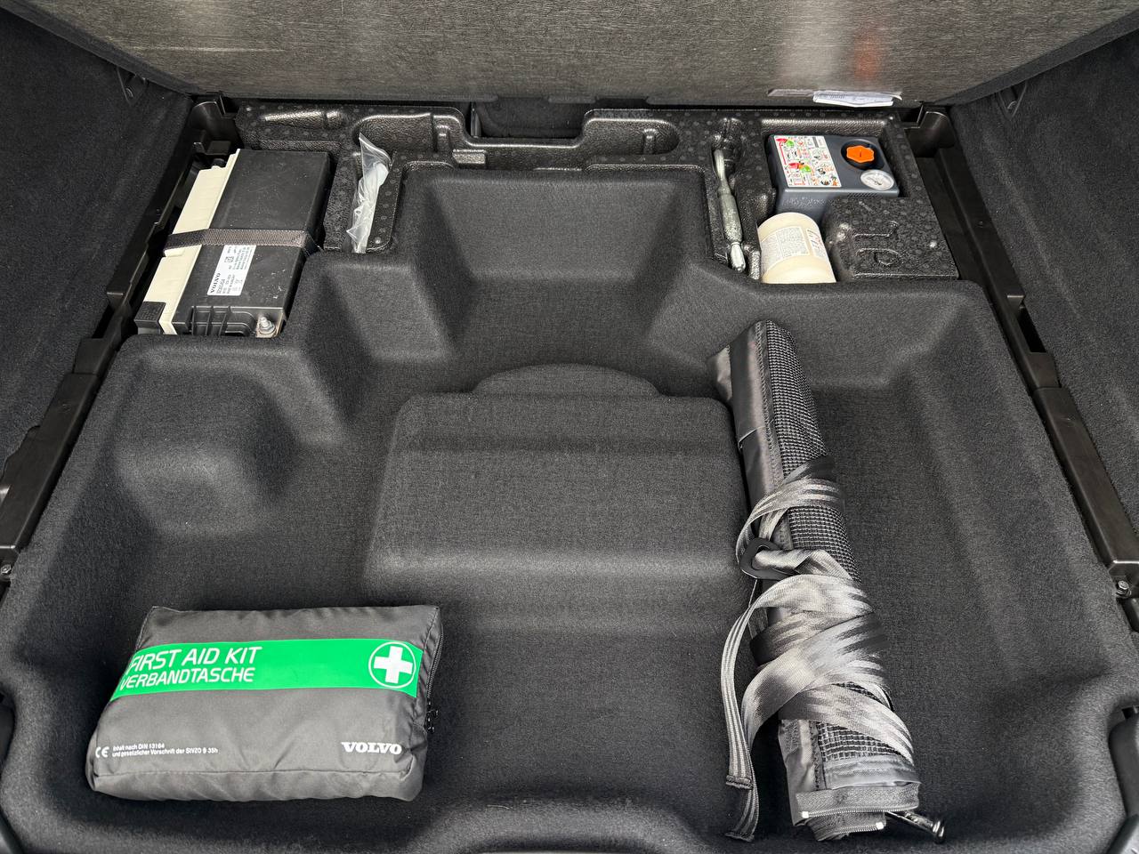 Volvo Xc60 R-design B4 Awd