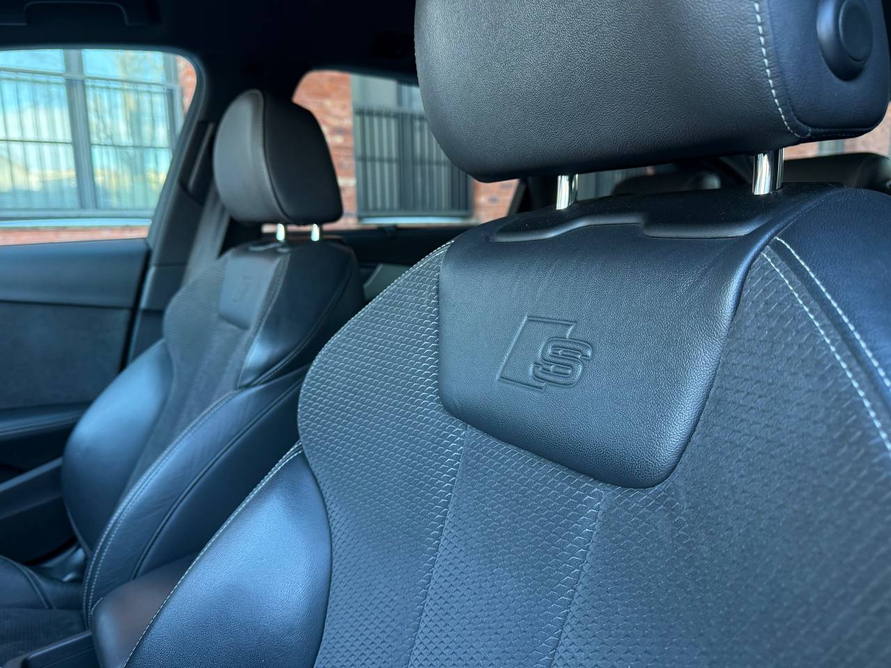 Audi A4 B9 2.0 TDI Quattro S-line