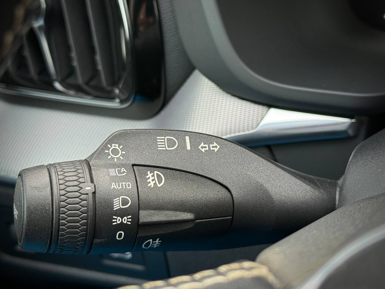 Volvo Xc60 R-design B4 Awd