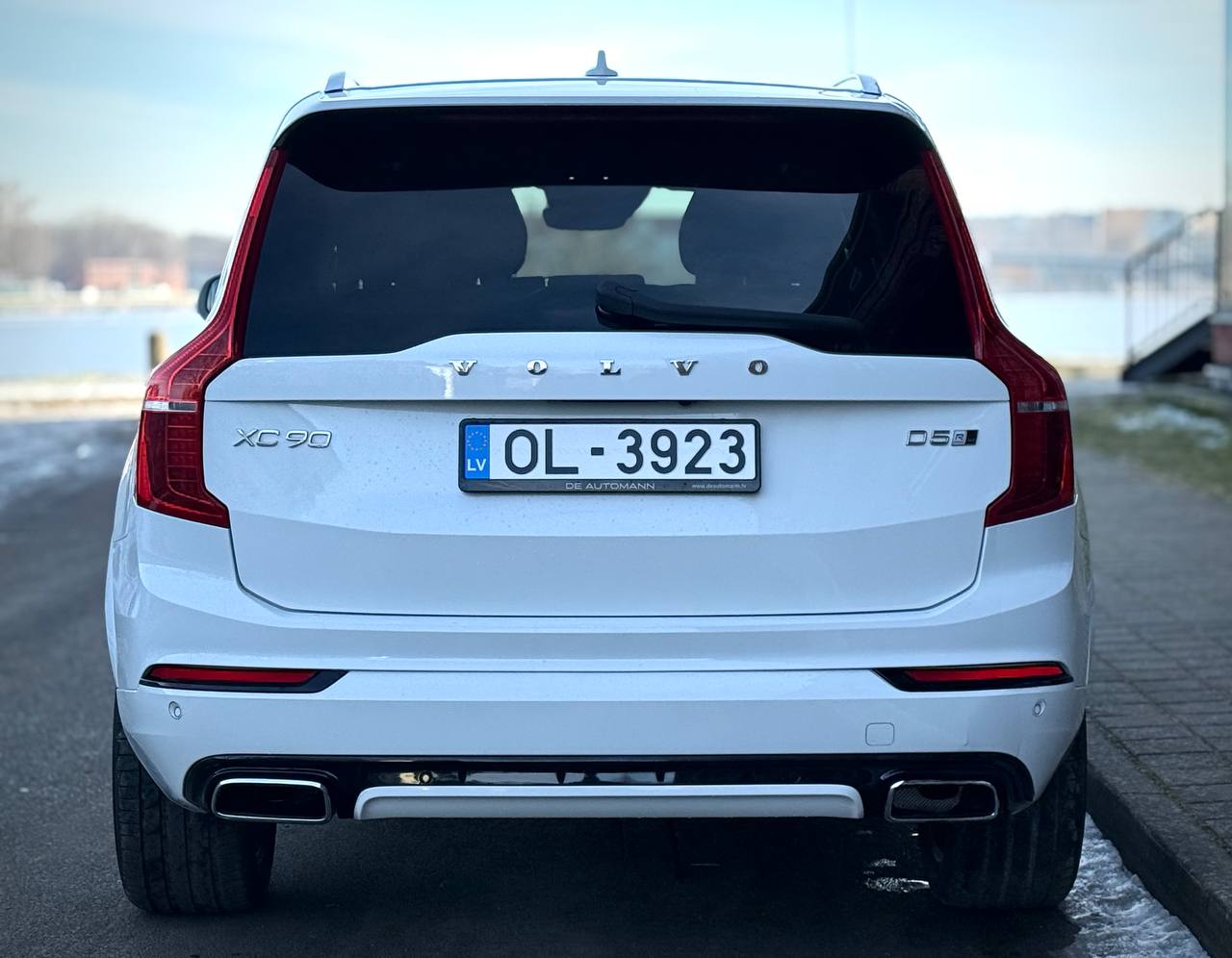 Volvo XC90 D5 AWD R-Design