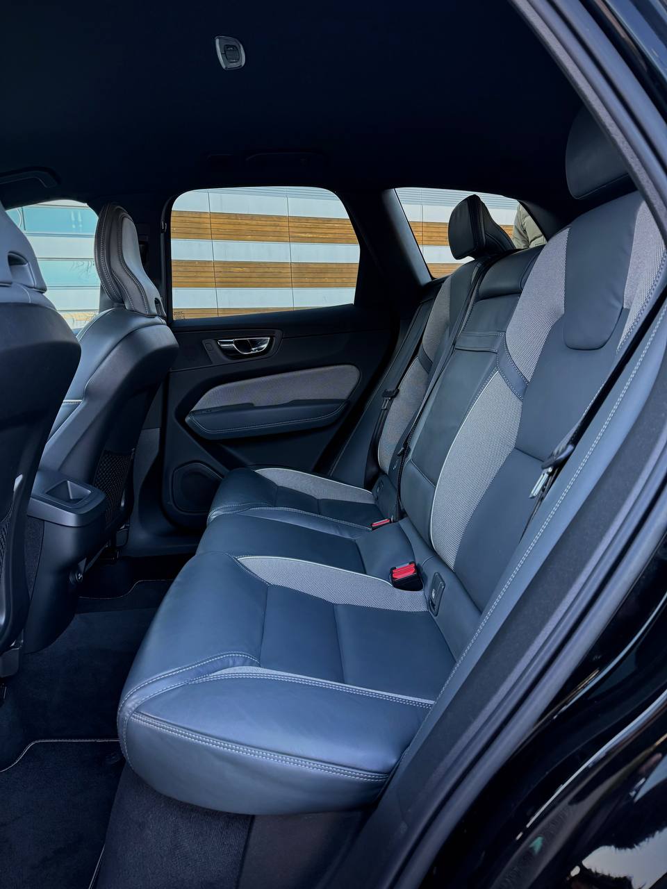 Volvo Xc60 B4 Awd R-design